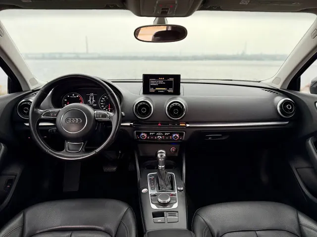 Audi A3 - фото 4