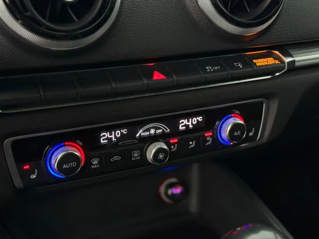 Audi A3 - фото 5