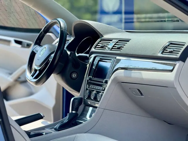 Volkswagen Passat 2016, Дніпро, $13 499 - зображення 5