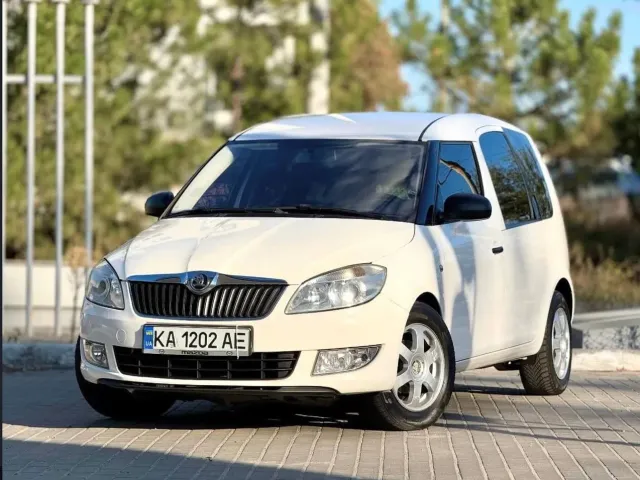 Skoda Roomster - фото 1