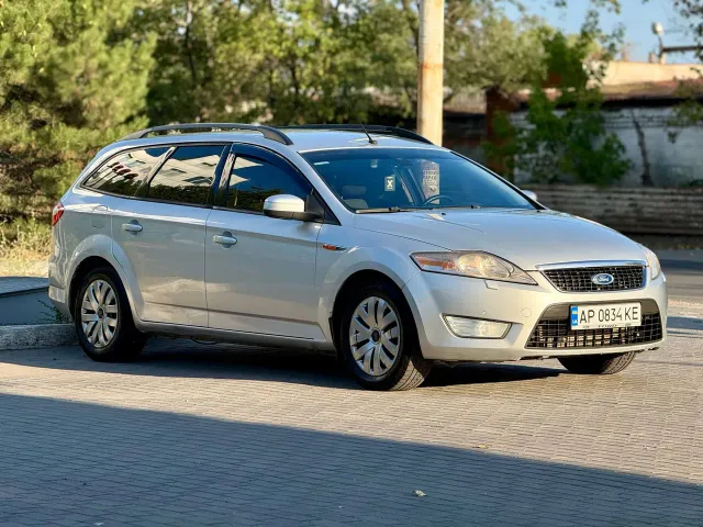 Ford Mondeo - фото 1