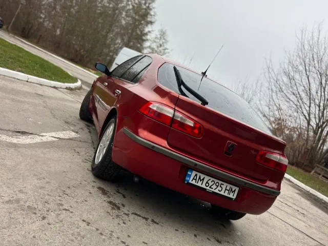 Renault Laguna - фото 5