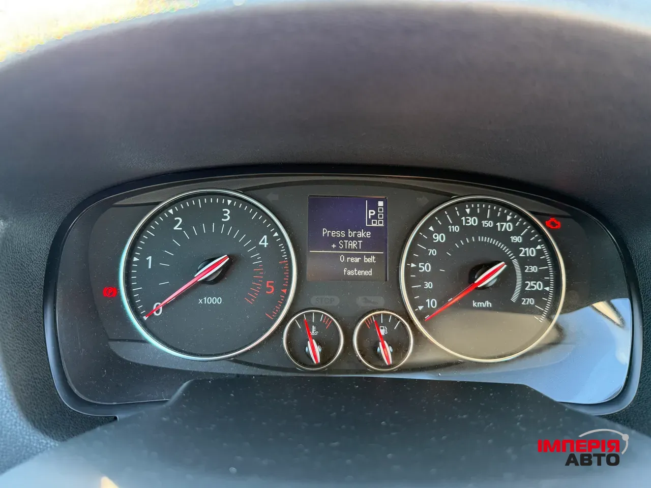 Renault Laguna - фото 9