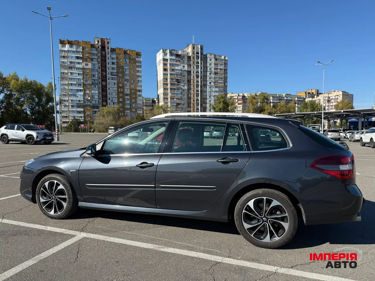 Renault Laguna - фото 5