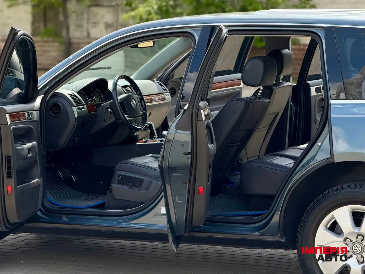 Volkswagen Touareg - фото 4