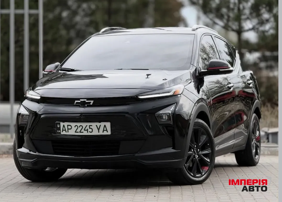 Chevrolet Bolt EUV - фото 1