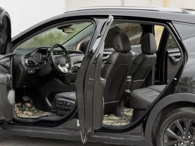 Chevrolet Bolt EUV - фото 4