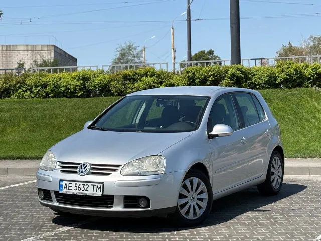 Volkswagen Golf - фото 1