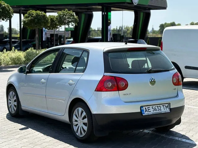 Volkswagen Golf - фото 3