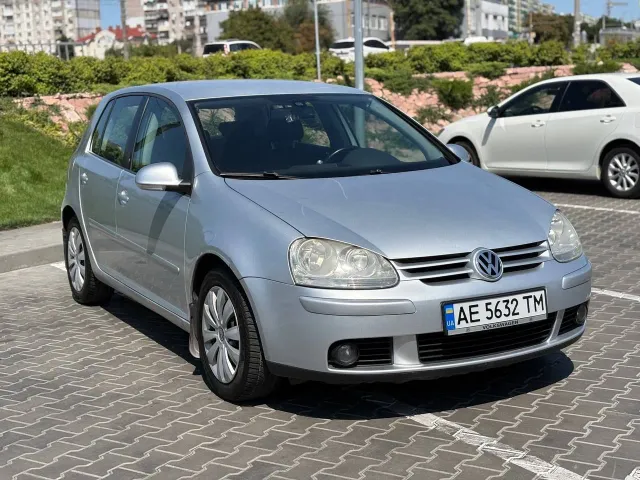 Volkswagen Golf - фото 2