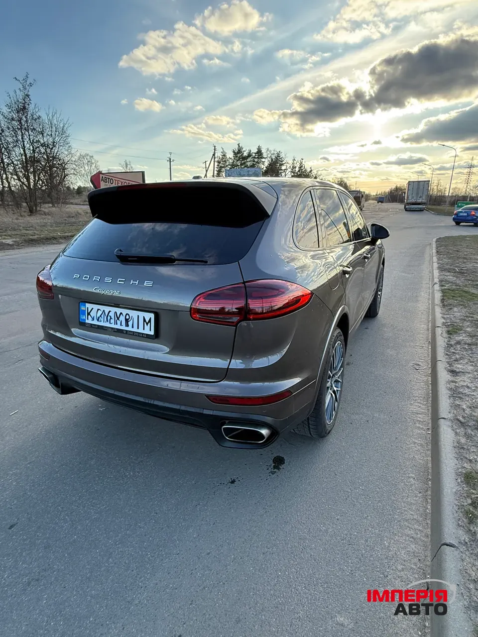 Porsche Cayenne - фото 2