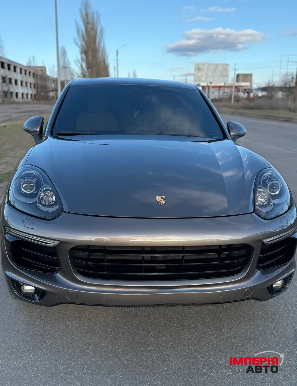 Porsche Cayenne - фото 1