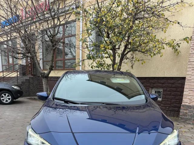 Nissan Leaf - фото 4