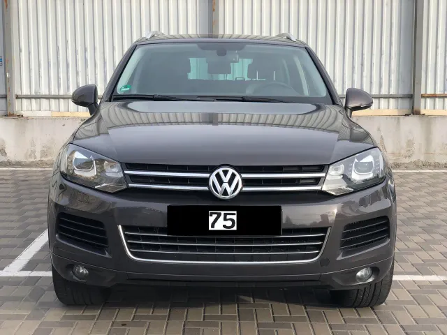 Volkswagen Touareg - фото 2