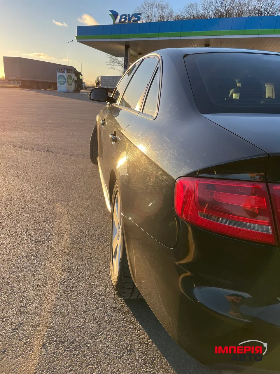 Audi A4 - фото 4