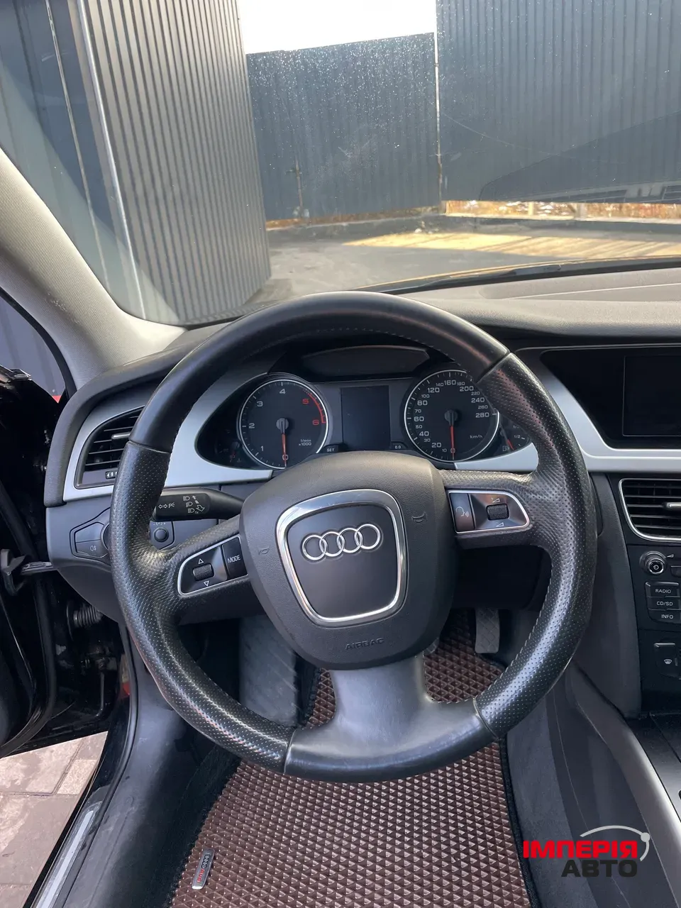 Audi A4 - фото 11