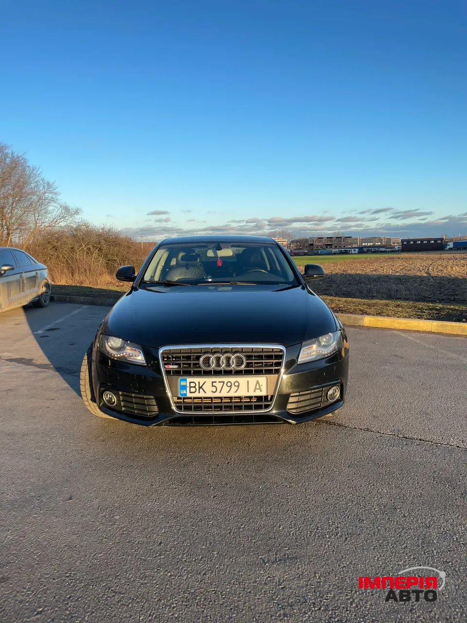 Audi A4 - фото 8