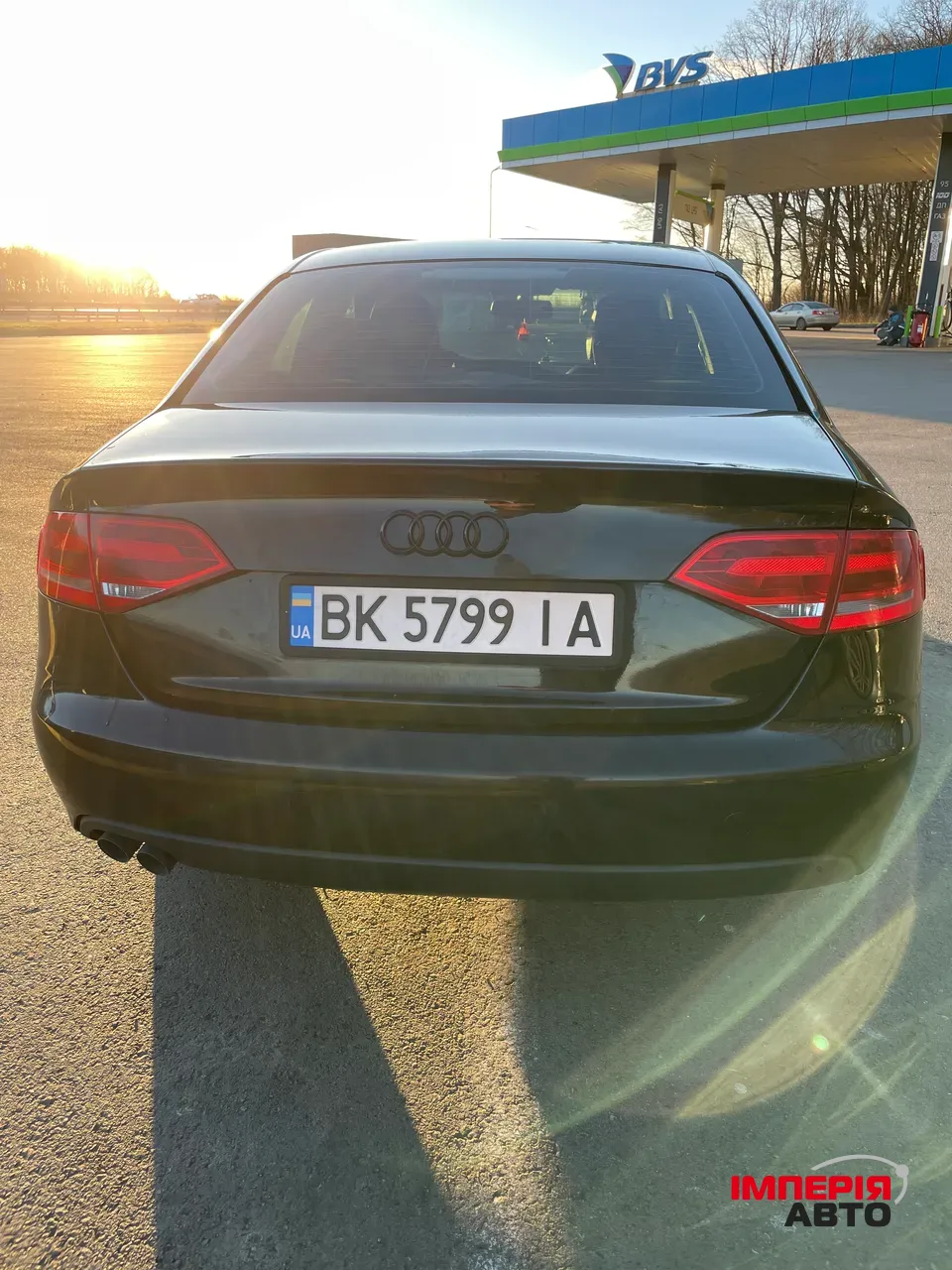 Audi A4 - фото 5