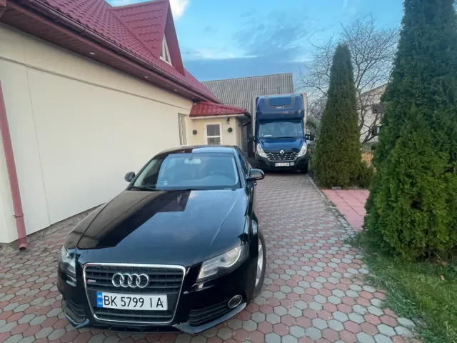 Audi A4 - фото 2