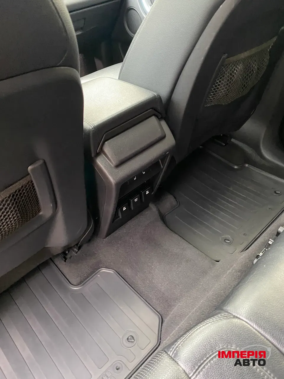 Land Rover Discovery Sport - фото 15