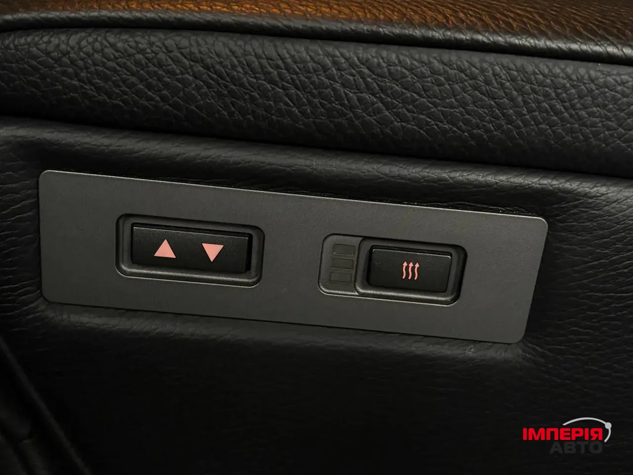 BMW 7 серії - фото 22