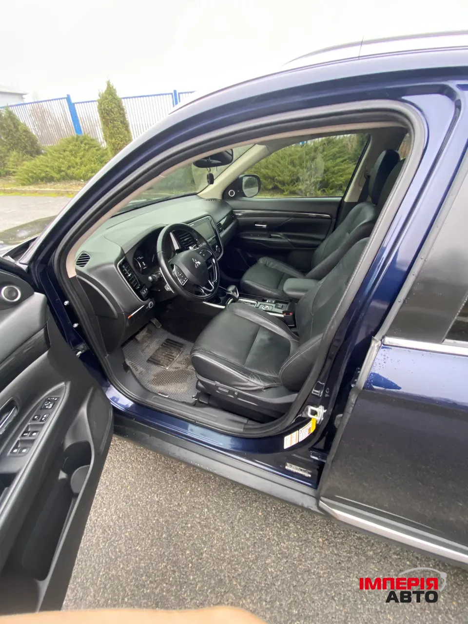 Mitsubishi Outlander - фото 16