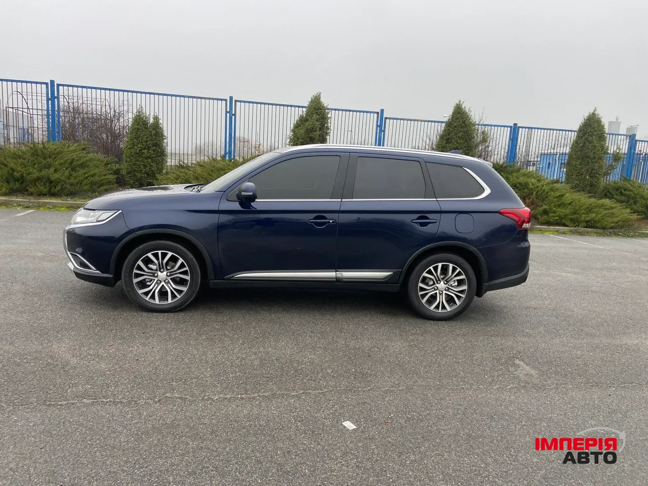 Mitsubishi Outlander - фото 11