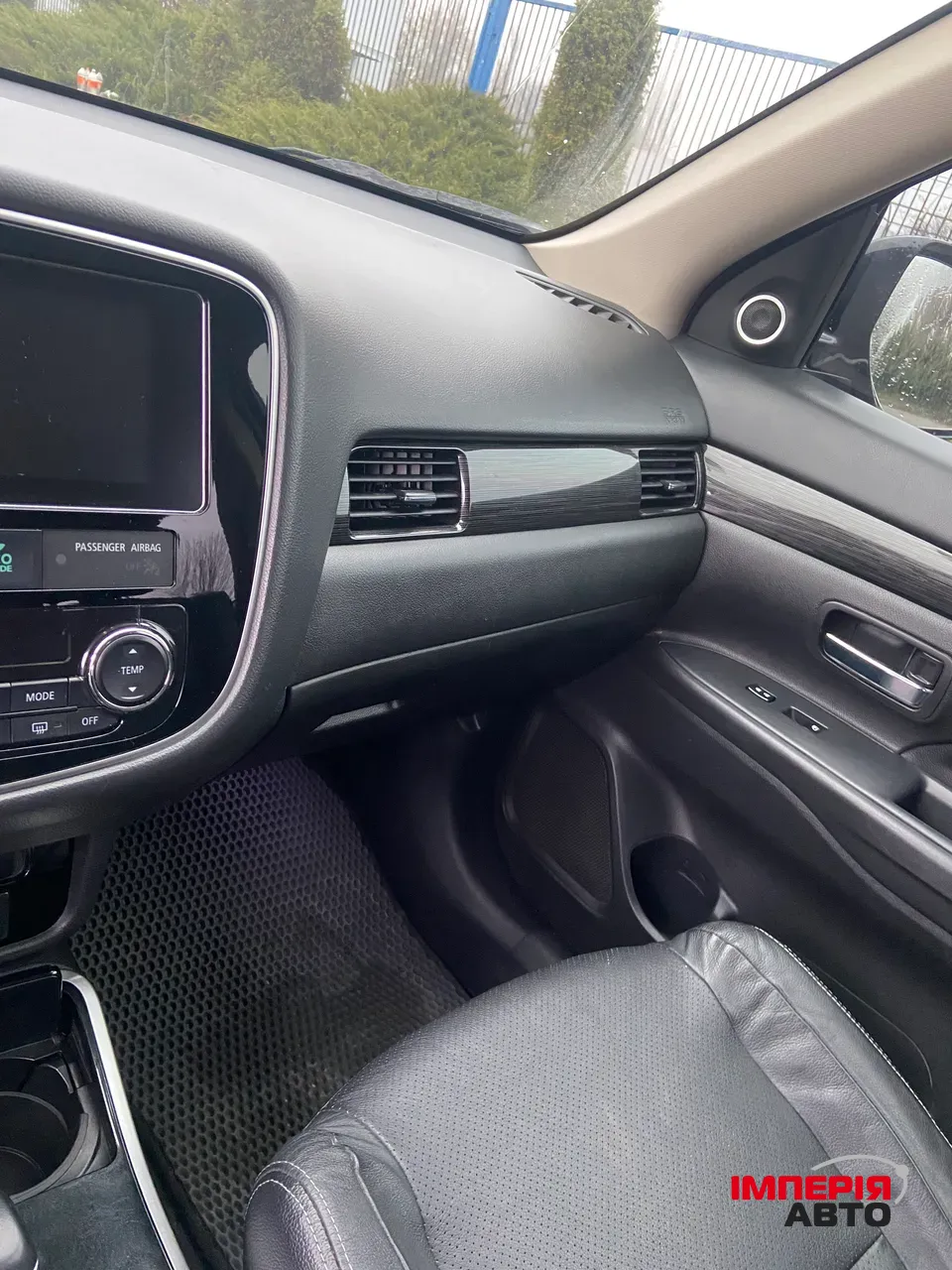 Mitsubishi Outlander - фото 15