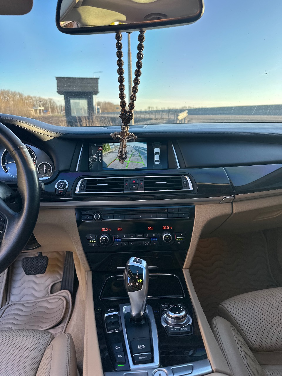 BMW 7 серії - фото 11