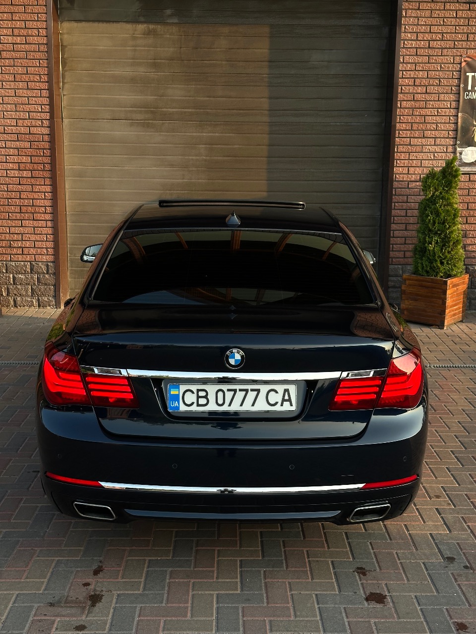 BMW 7 серії - фото 9