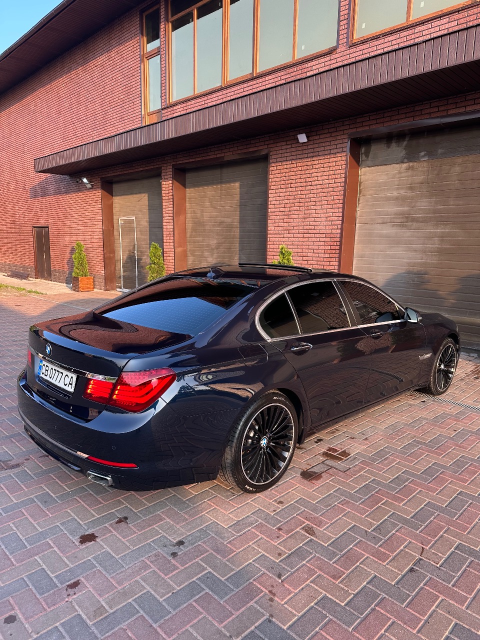 BMW 7 серії - фото 19