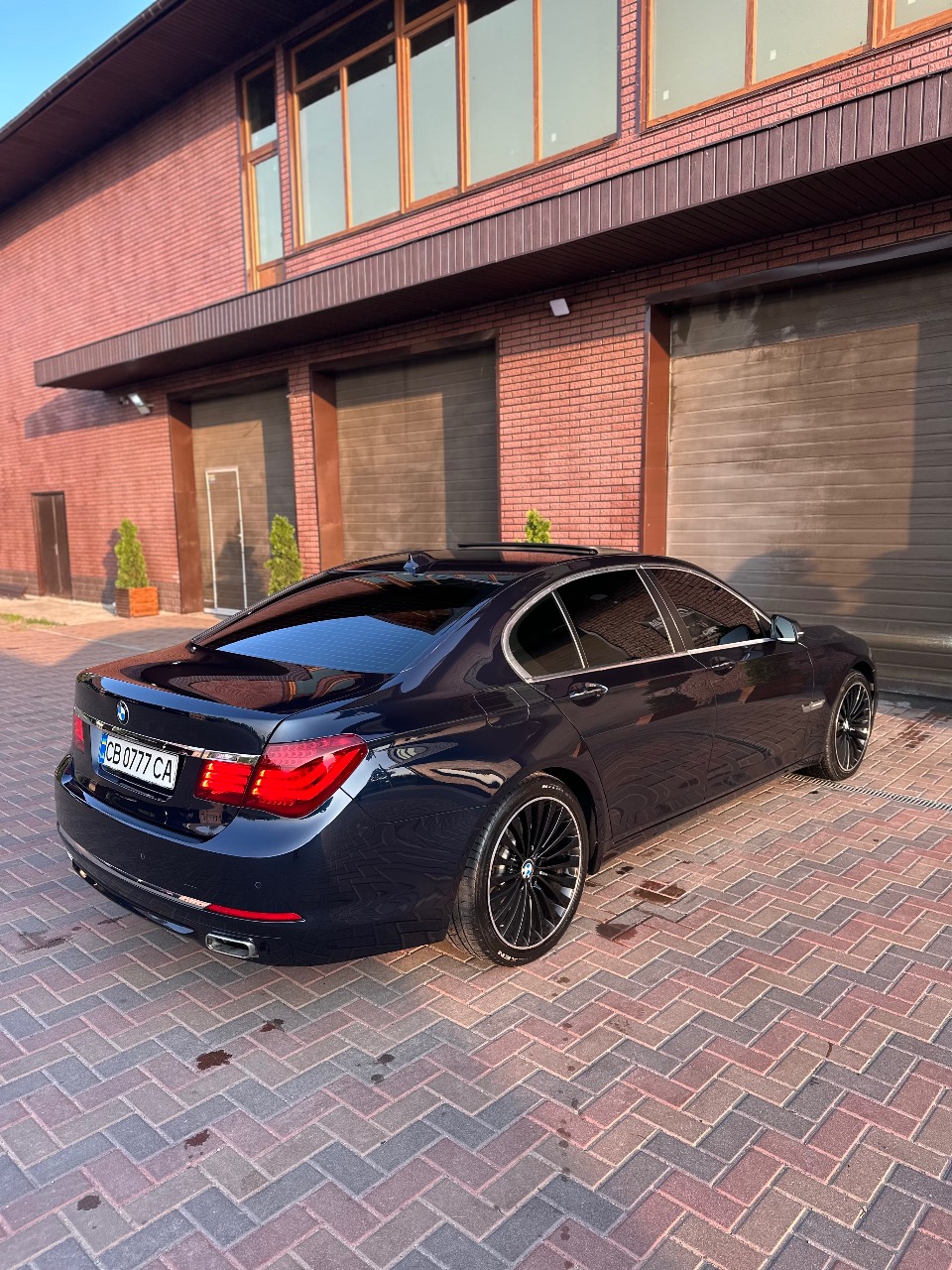 BMW 7 серії - фото 10