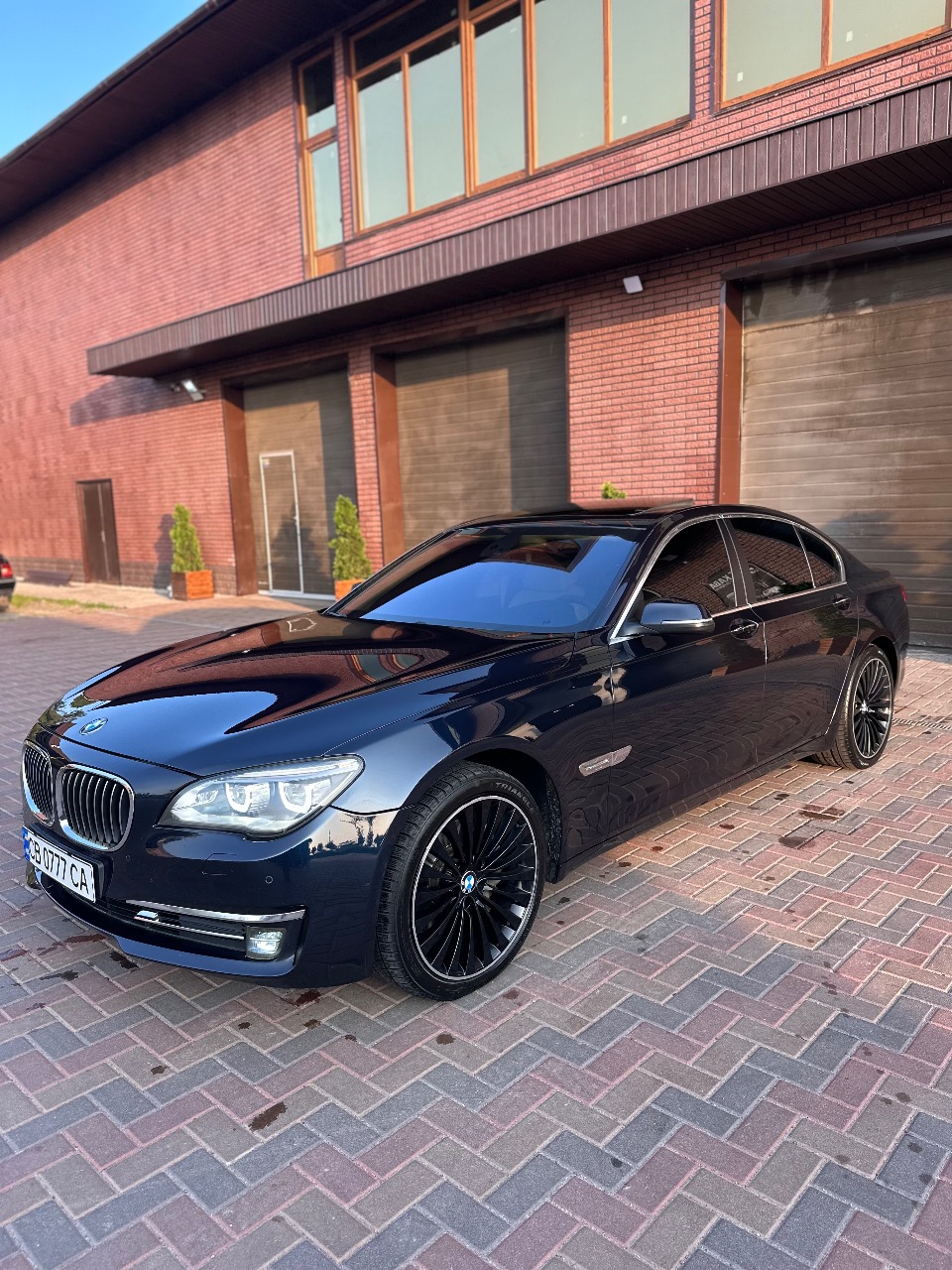 BMW 7 серії - фото 13