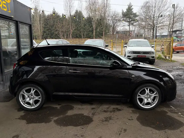 Alfa Romeo MiTo - фото 5