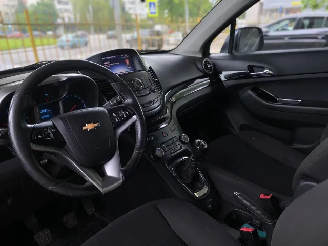 Chevrolet Orlando - фото 2
