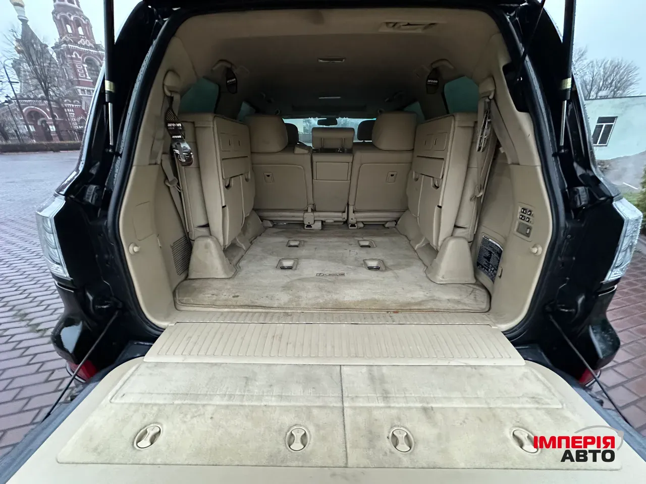 Lexus LX - фото 28