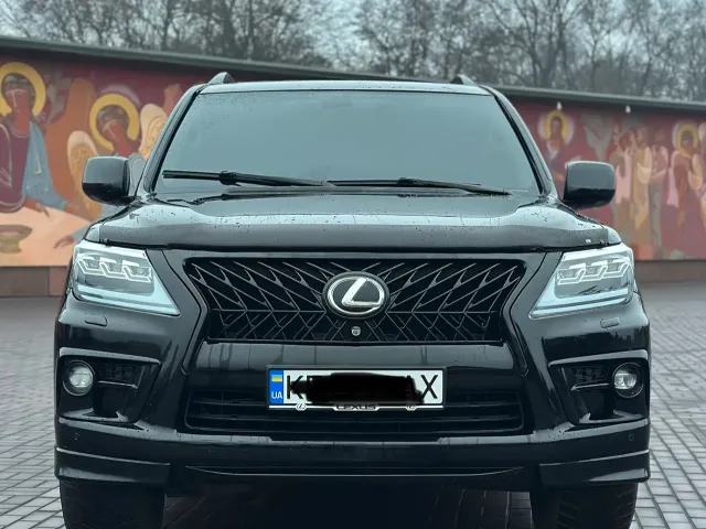 Lexus LX - фото 2