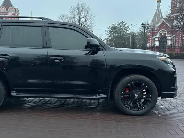 Lexus LX - фото 4