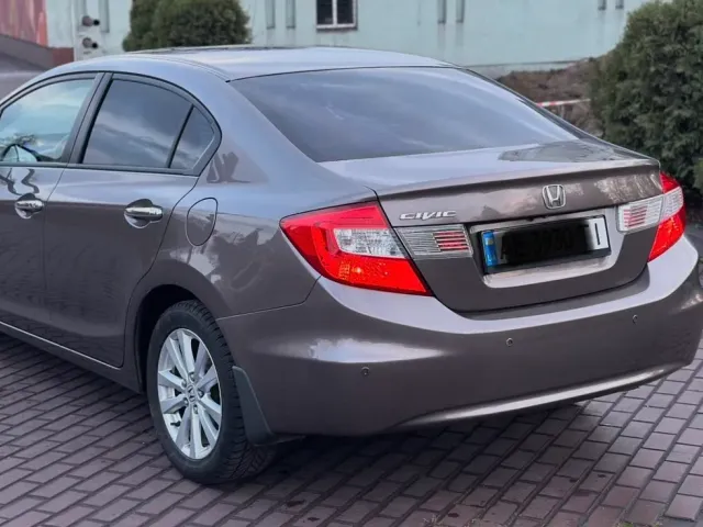 Honda Civic - фото 5