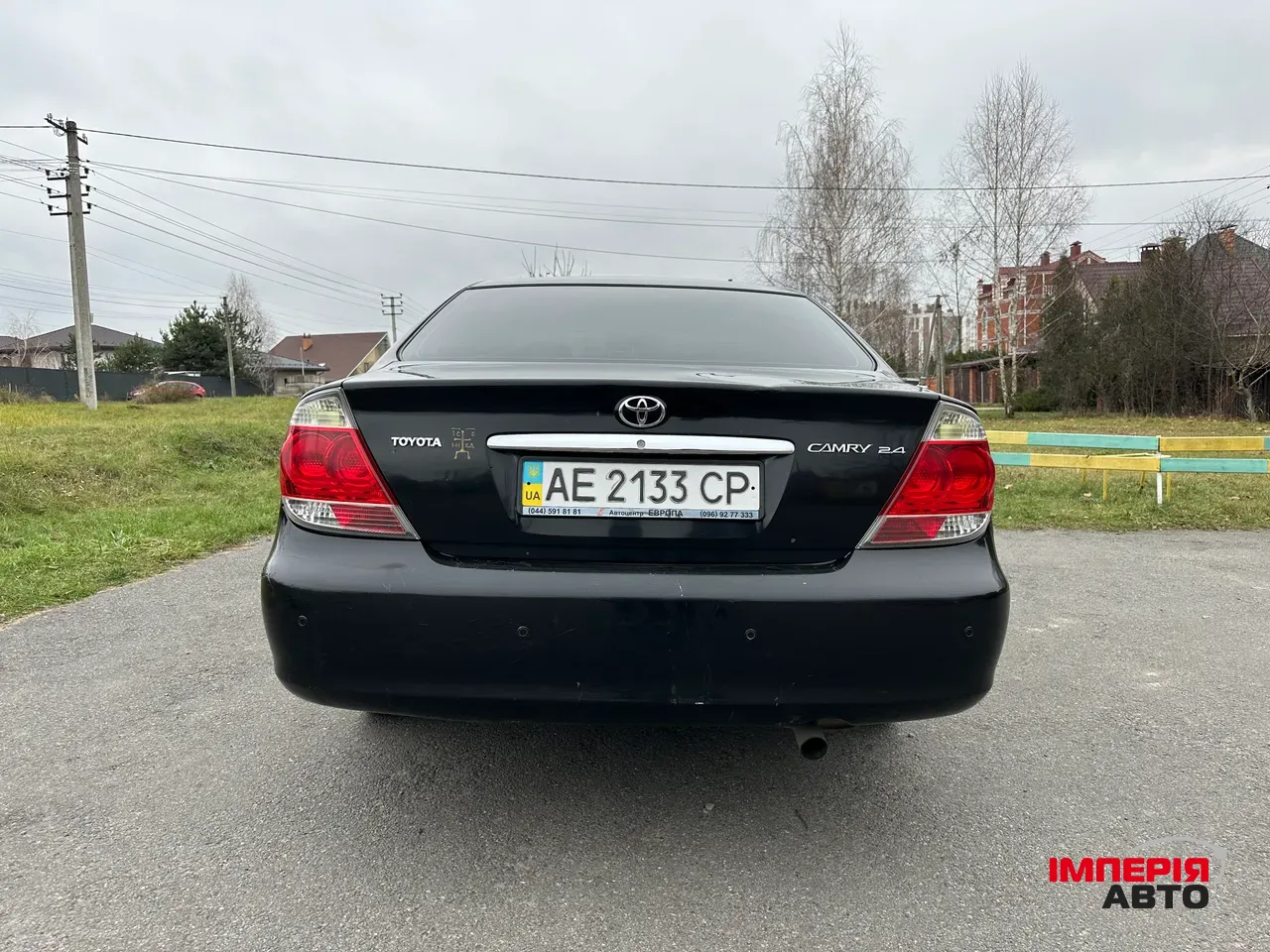 Toyota Camry - фото 4