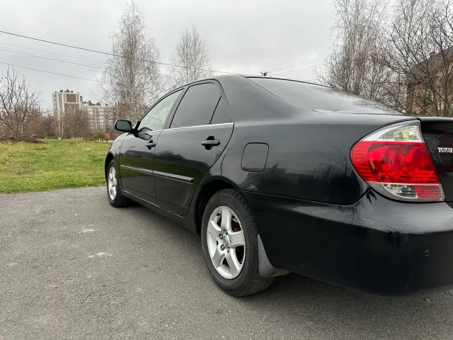 Toyota Camry - фото 5
