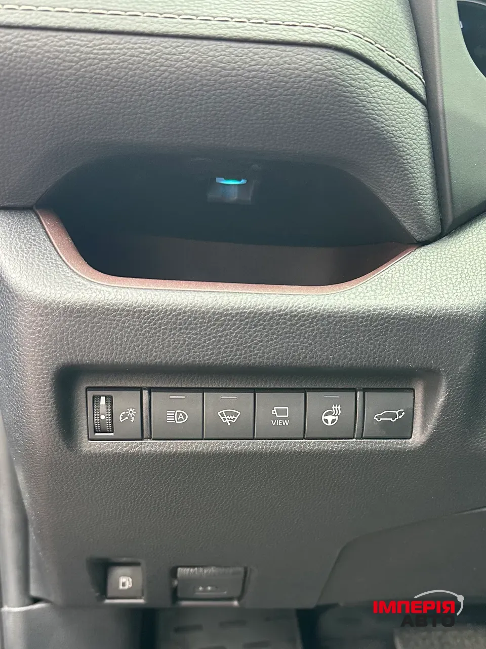 Toyota RAV4 - фото 20