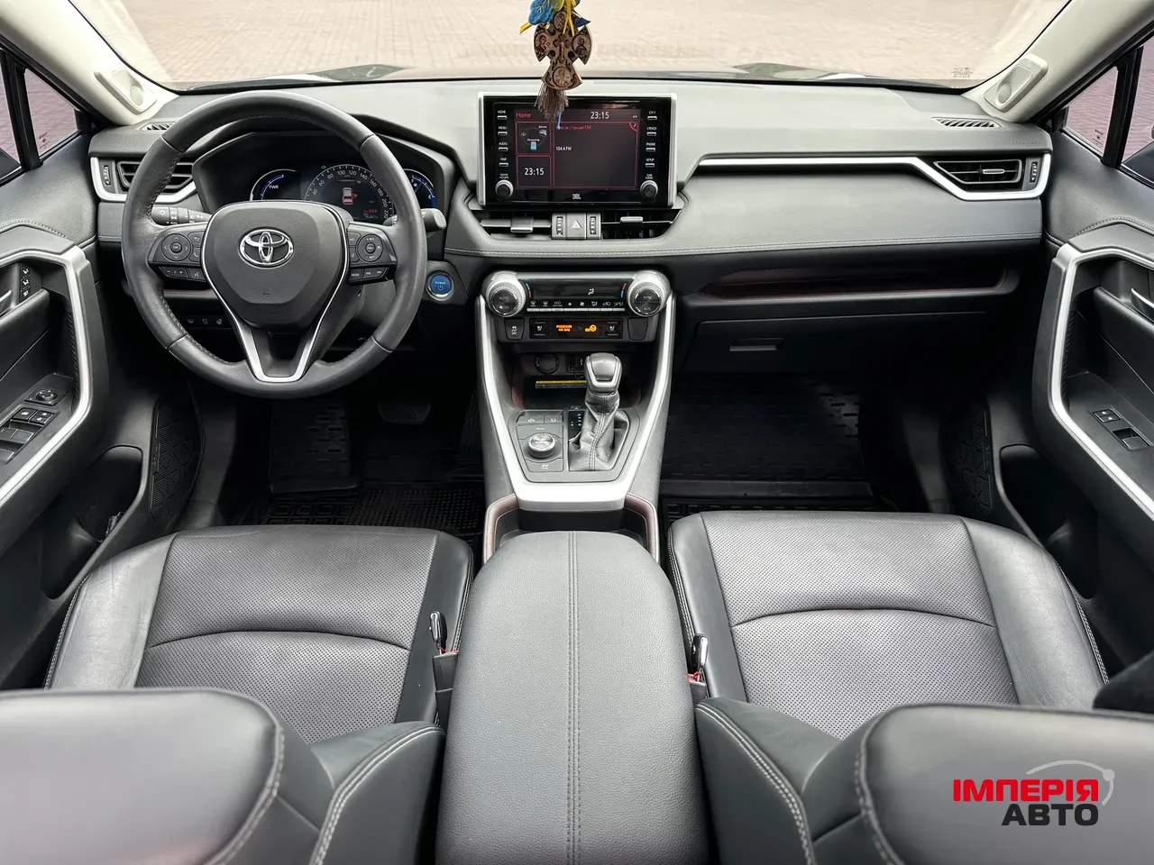 Toyota RAV4 - фото 15