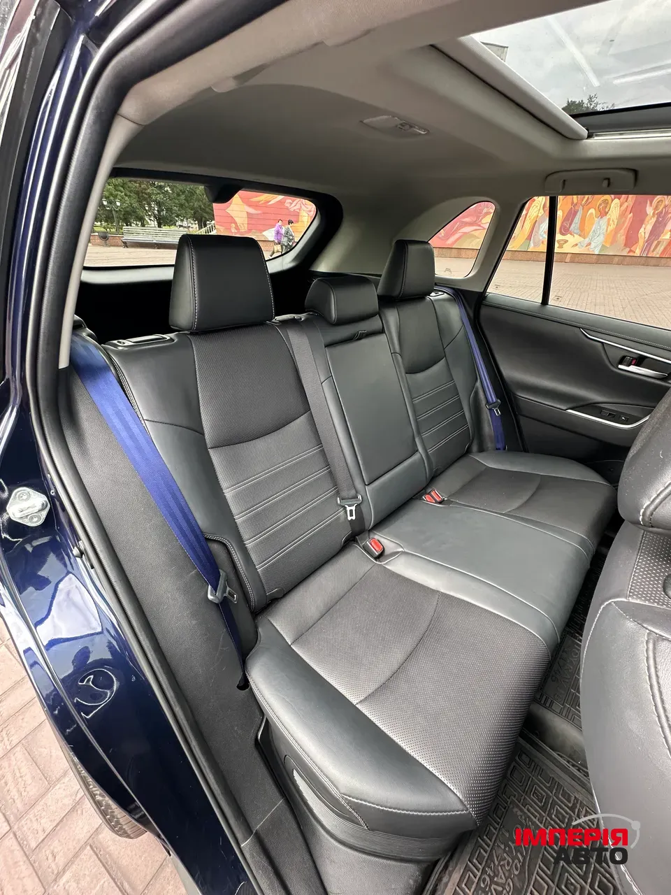 Toyota RAV4 - фото 14