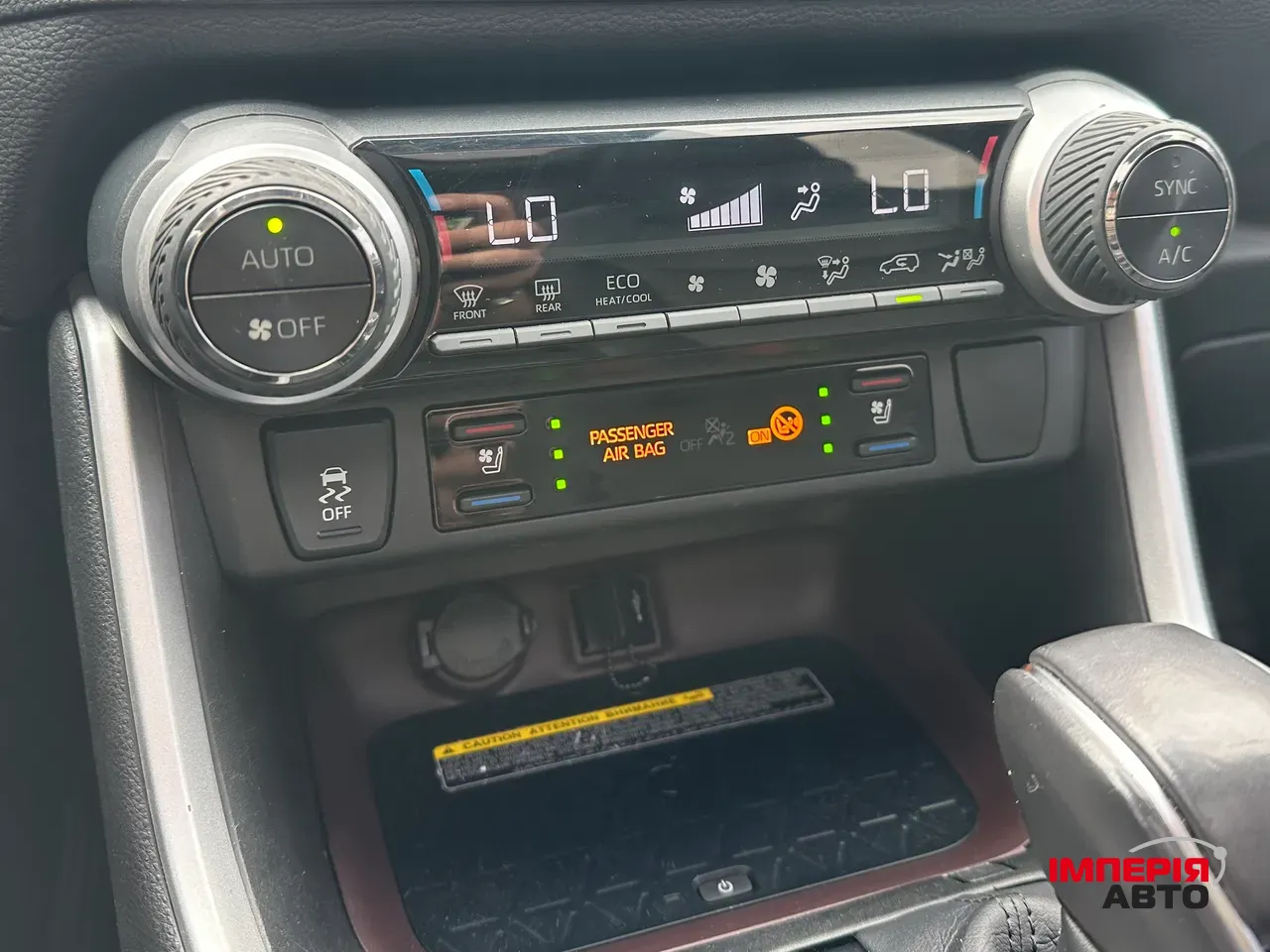 Toyota RAV4 - фото 33