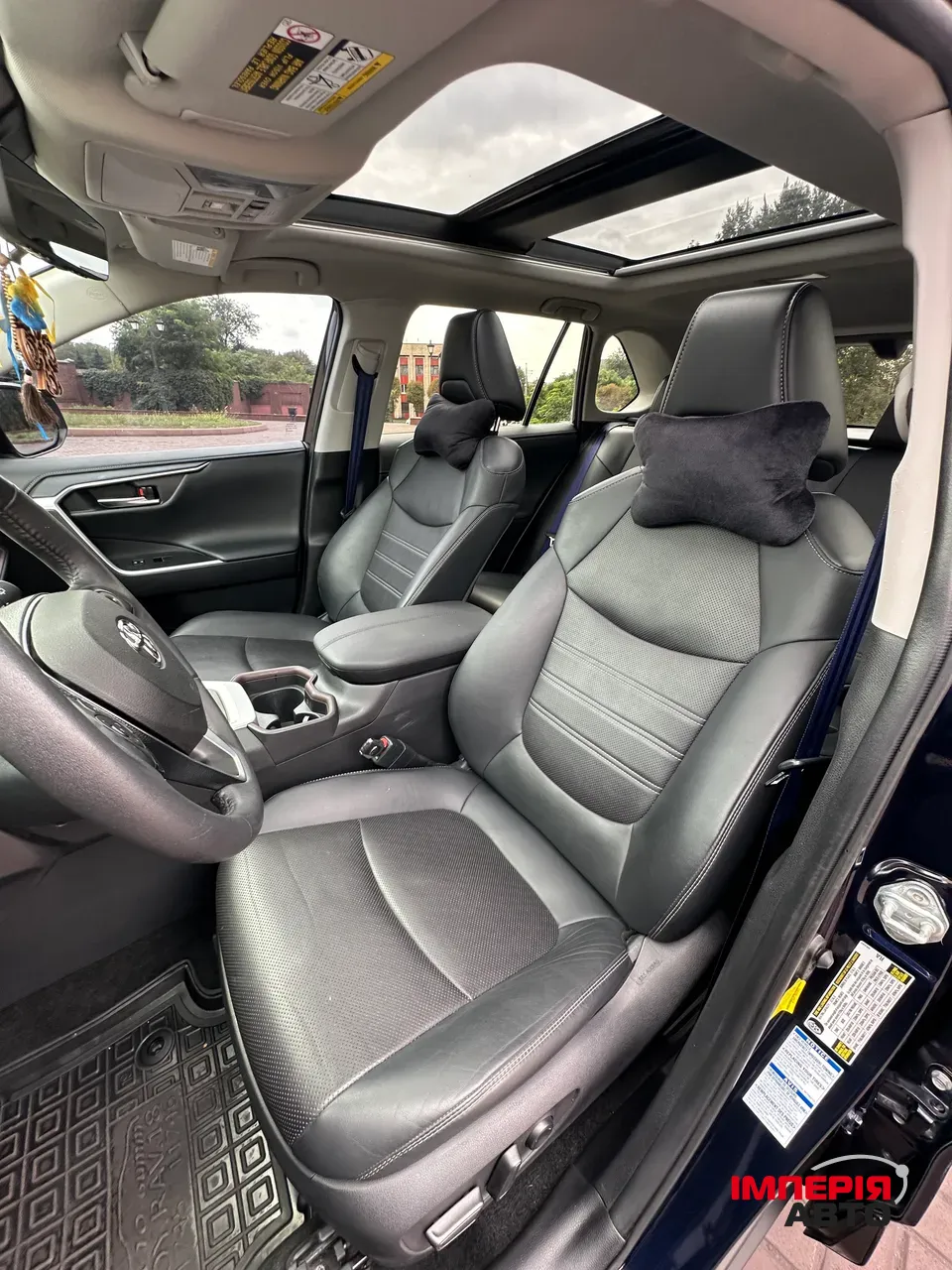 Toyota RAV4 - фото 13