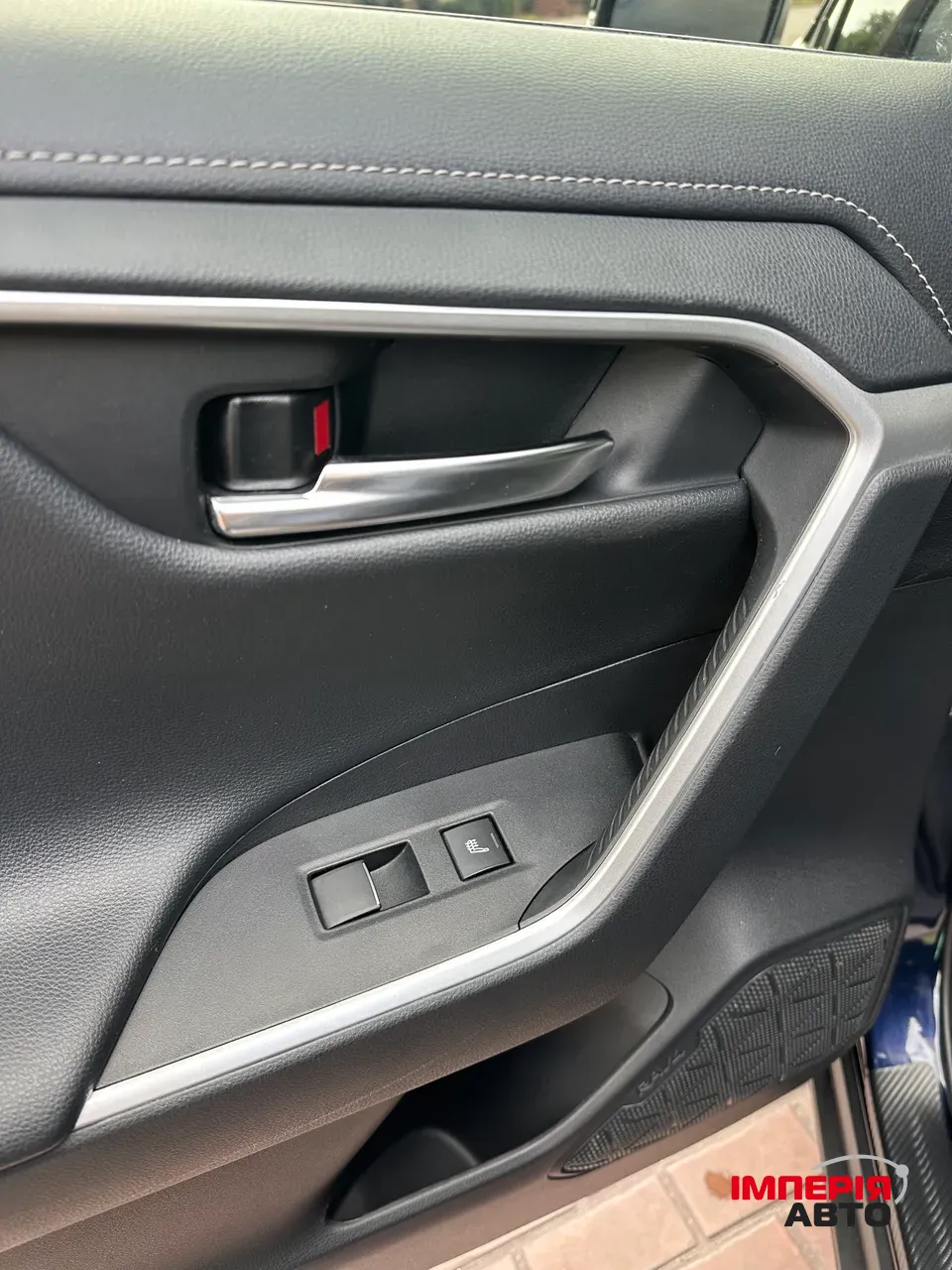 Toyota RAV4 - фото 39