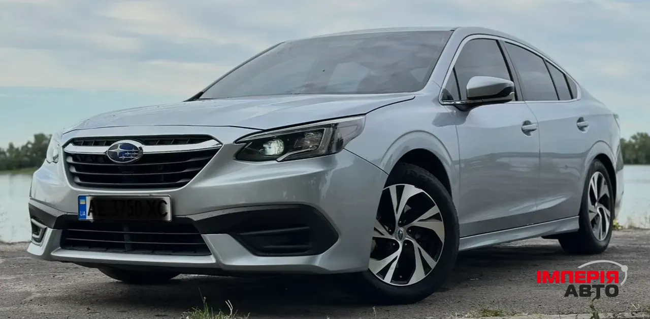 Subaru Legacy - фото 1