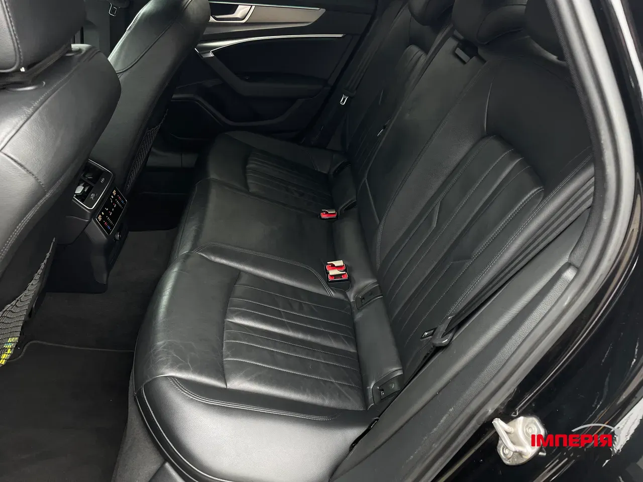 Audi A6 - фото 10