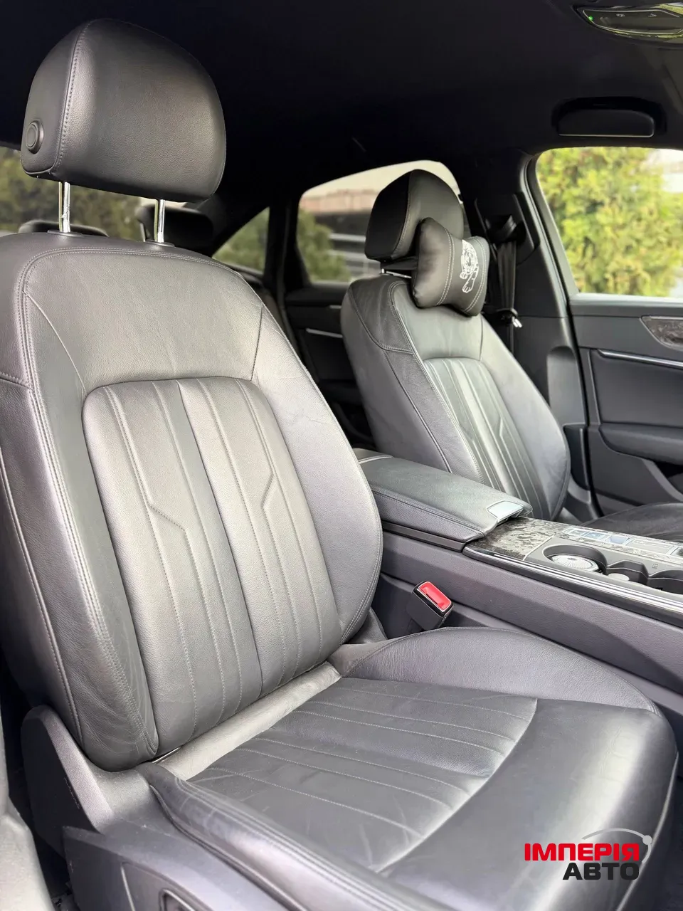 Audi A6 - фото 8